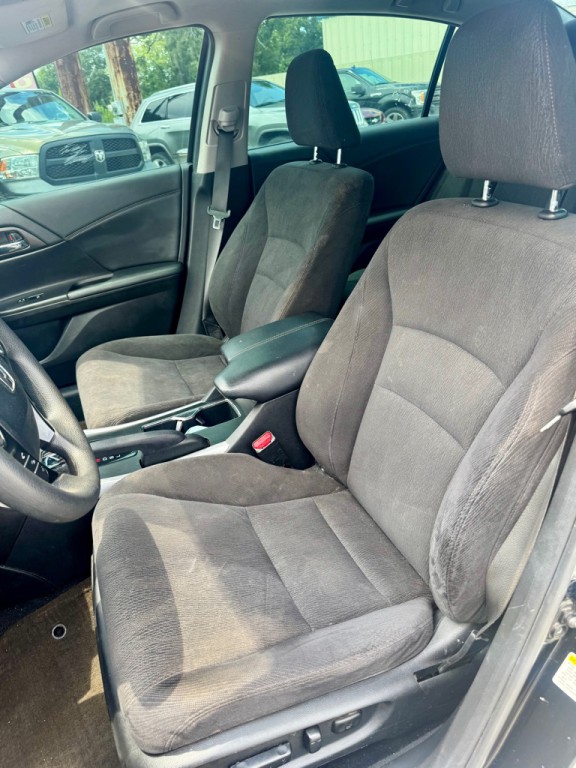 2015 Honda Accord Image 11