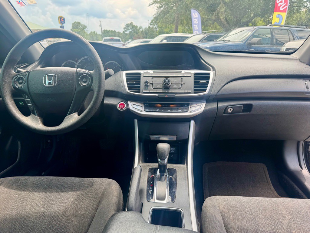 2015 Honda Accord Image 12