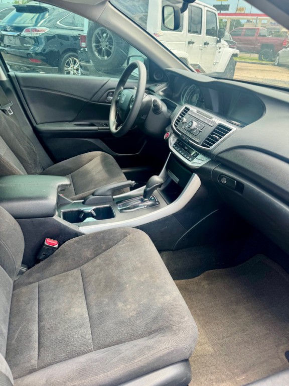 2015 Honda Accord Image 13