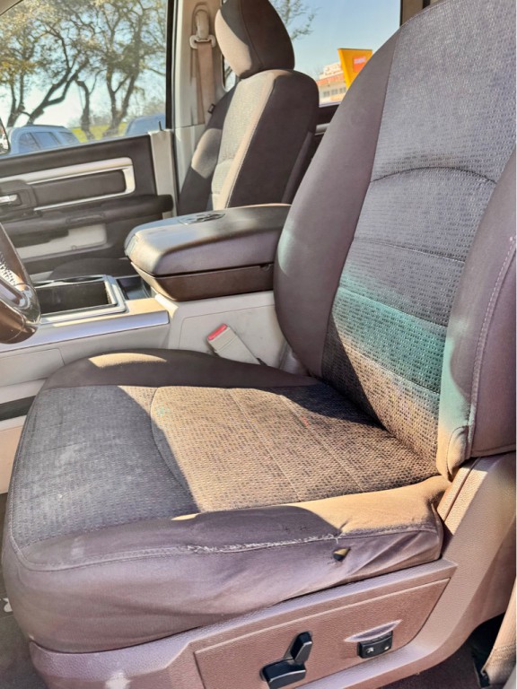 2015 RAM 1500 Image 11