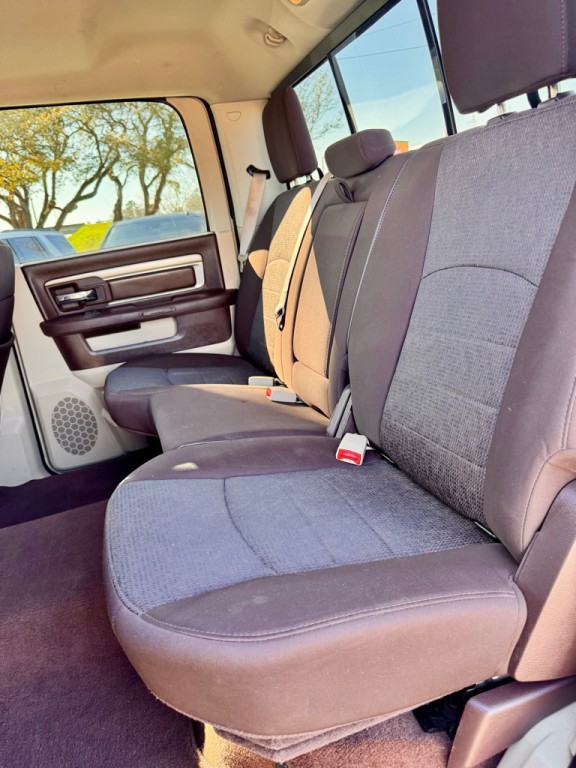 2015 RAM 1500 Image 14