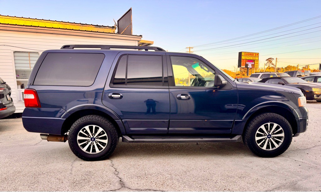 2017 Ford Expedition Image 4