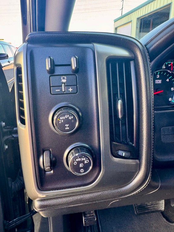 2018 Chevrolet Silverado 1500 Image 17