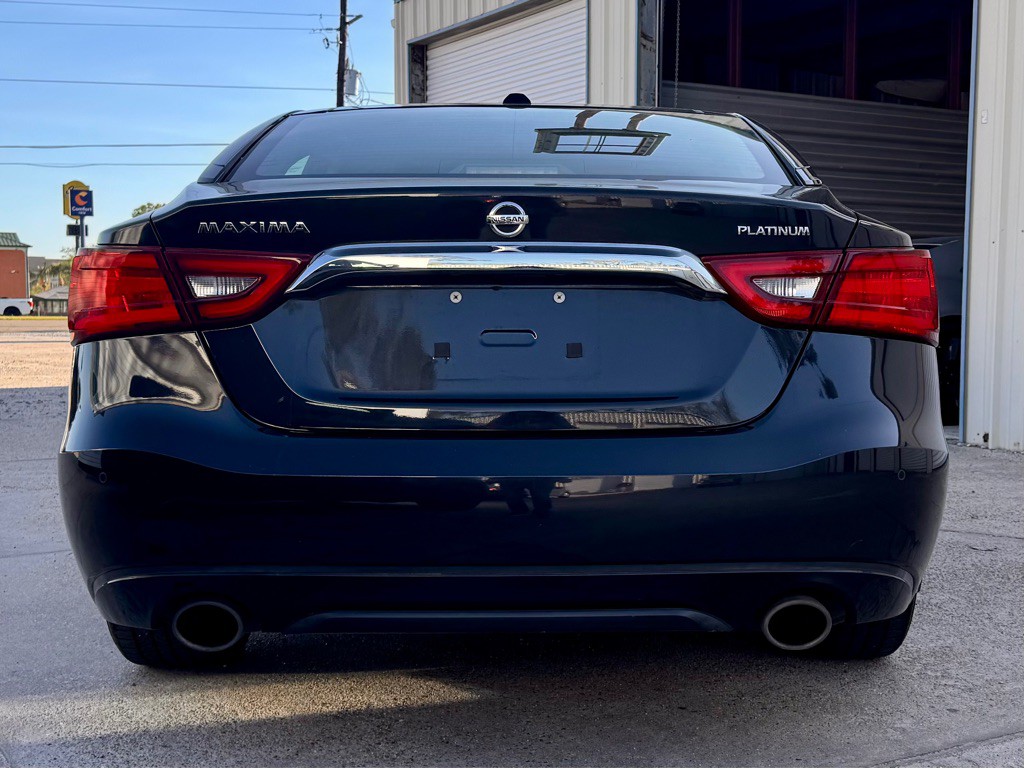 2017 Nissan Maxima Image 6