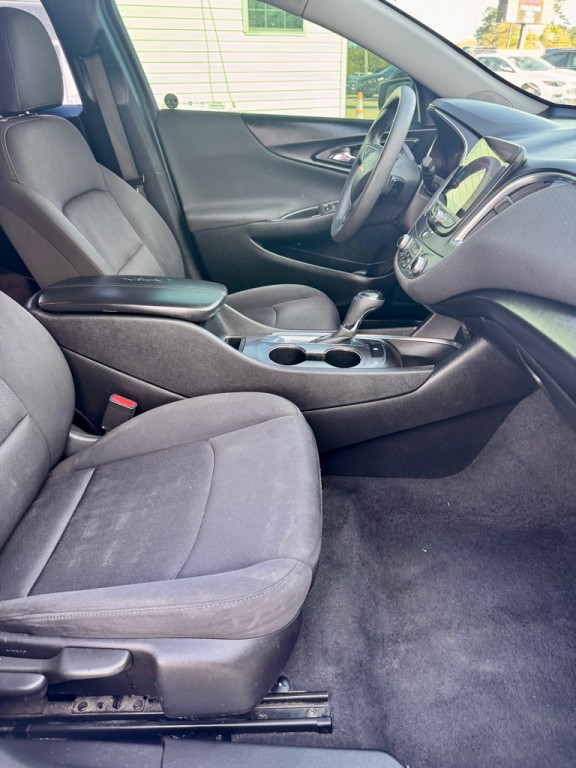 2020 Chevrolet Malibu Image 13
