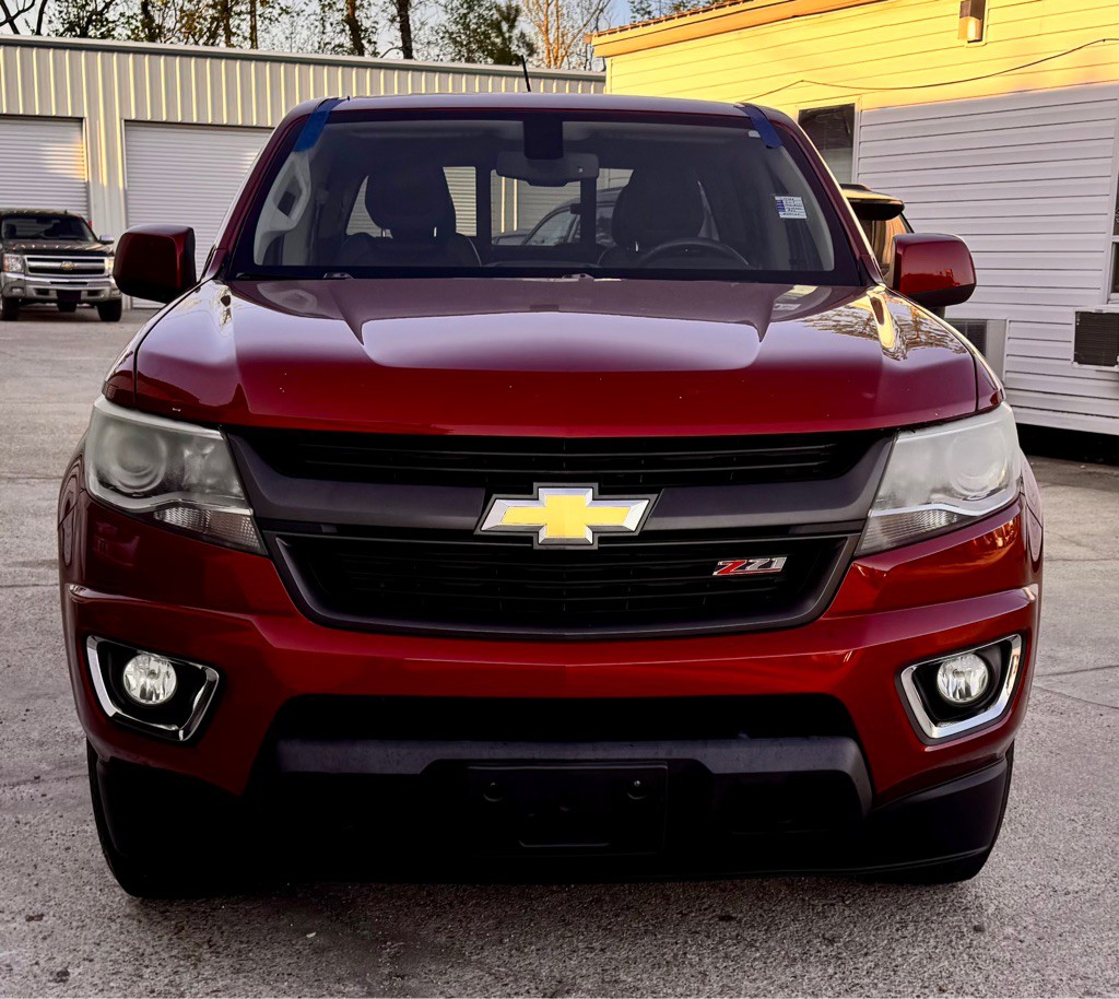 2017 Chevrolet Colorado Image 2