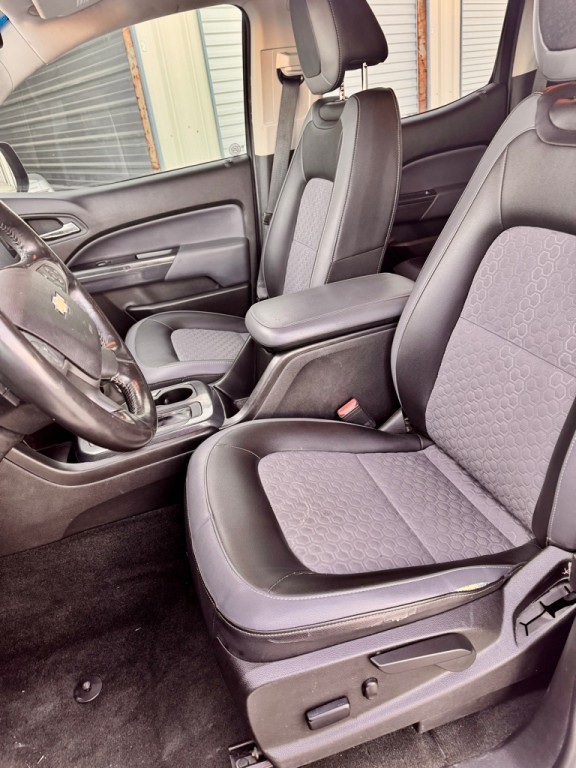 2017 Chevrolet Colorado Image 11