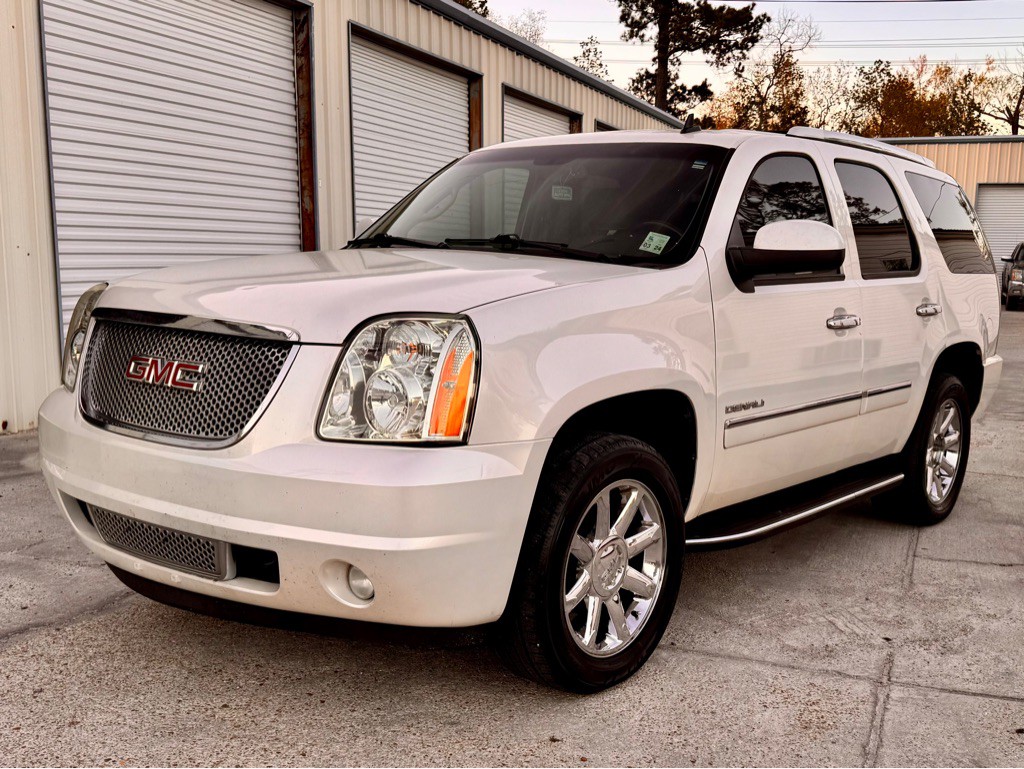 2013 GMC Yukon Image 1