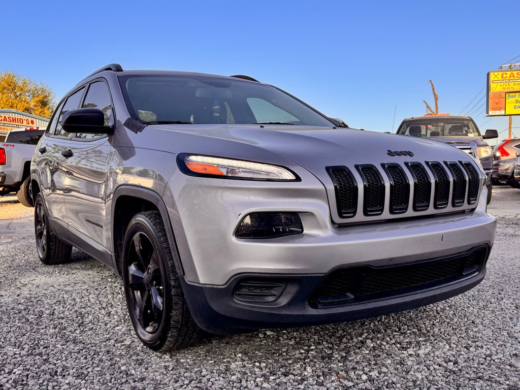 2017 Jeep Cherokee Image 3