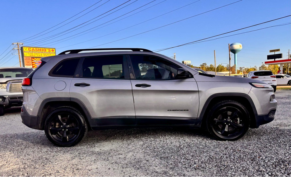 2017 Jeep Cherokee Image 4