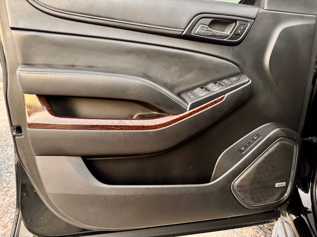 2016 GMC Yukon Image 9