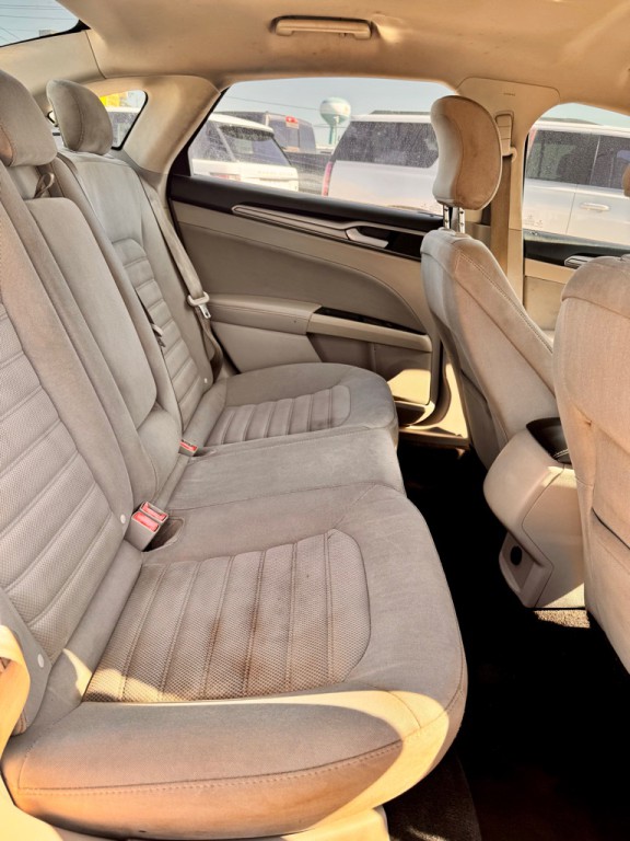2018 Ford Fusion Image 15