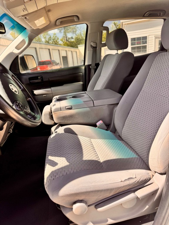 2012 Toyota Tundra Image 11