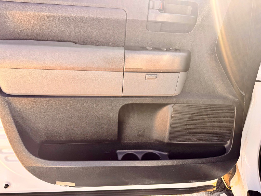 2010 Toyota Tundra Image 10