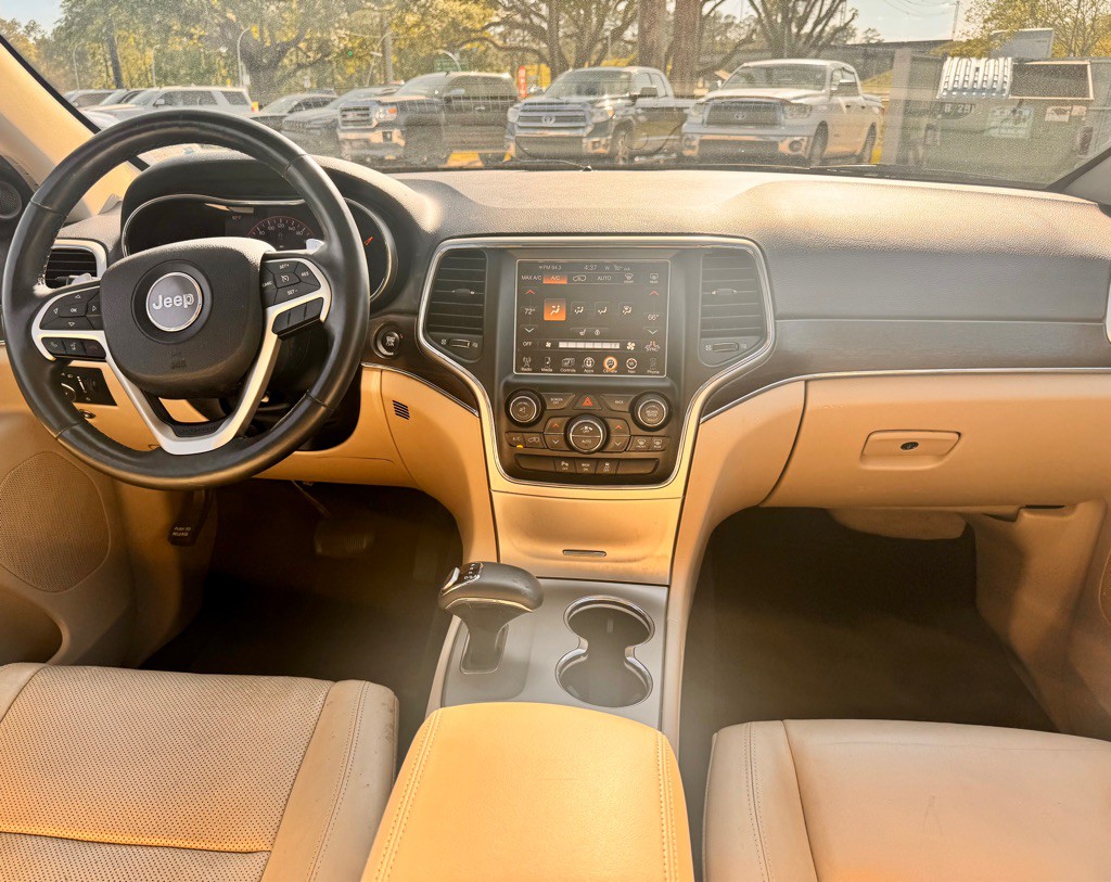 2015 Jeep Grand Cherokee Image 12