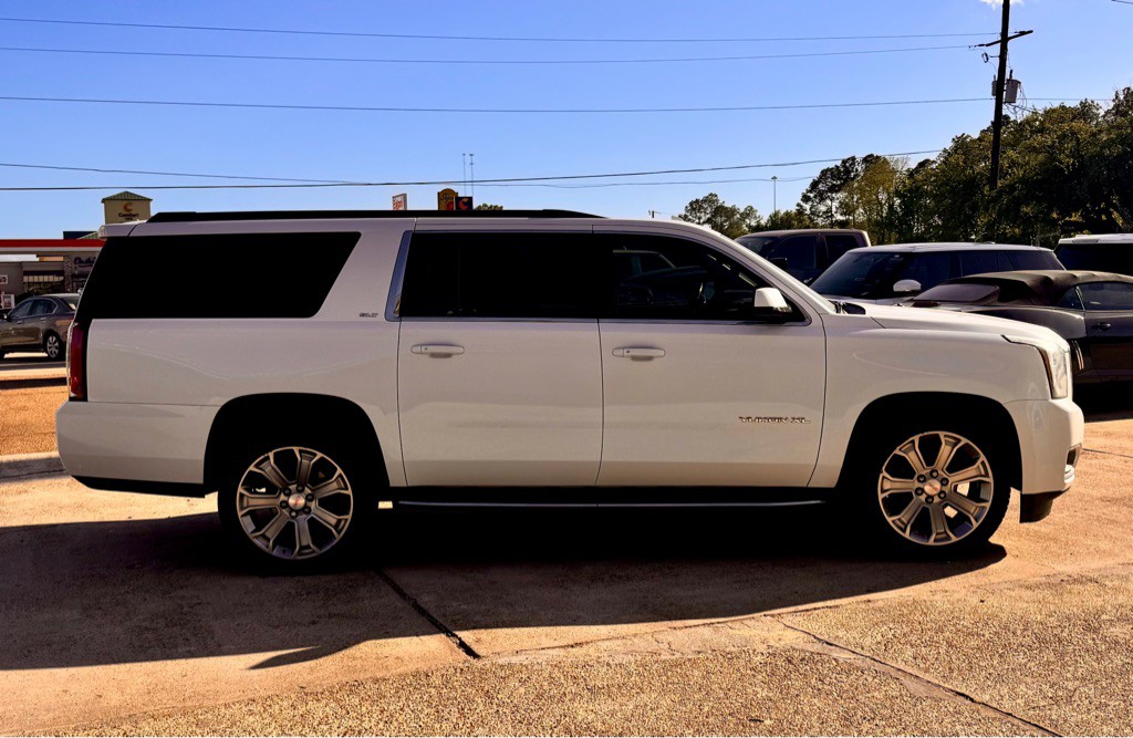 2018 GMC Yukon Image 4