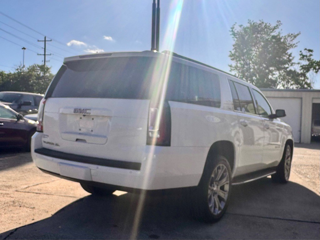 2018 GMC Yukon Image 5