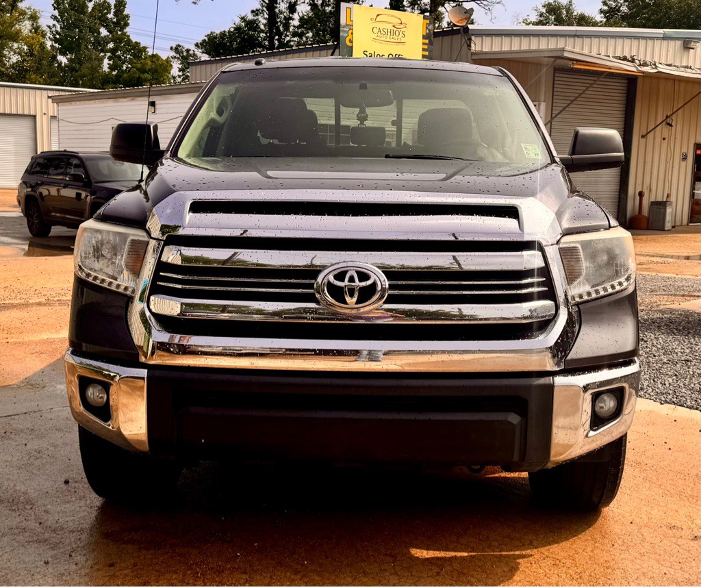 2017 Toyota Tundra Image 2