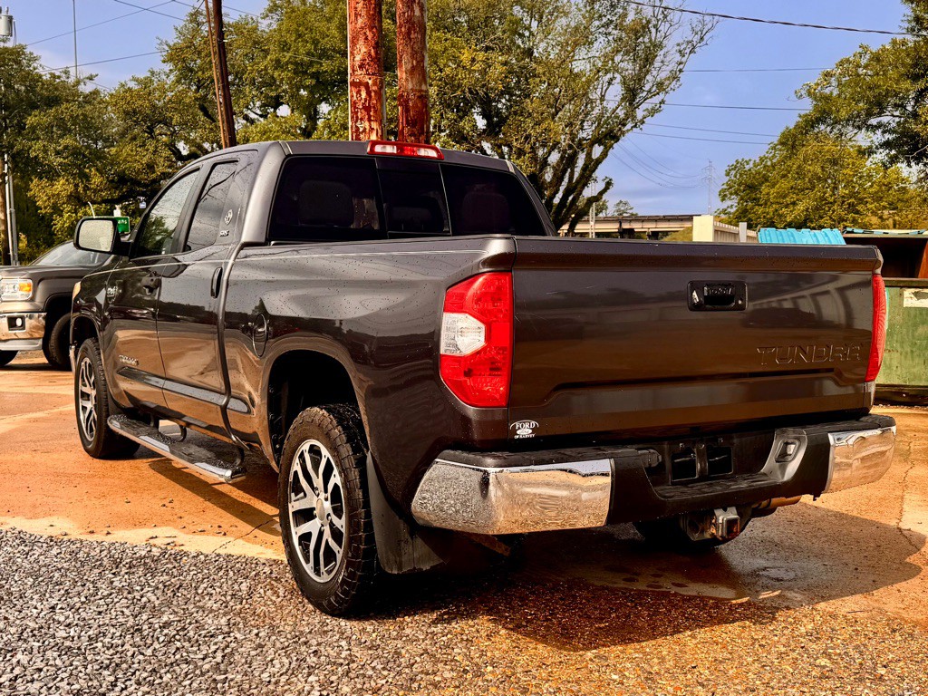 2017 Toyota Tundra Image 7