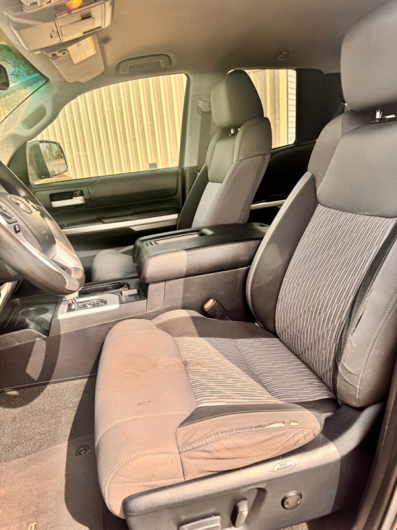 2017 Toyota Tundra Image 11