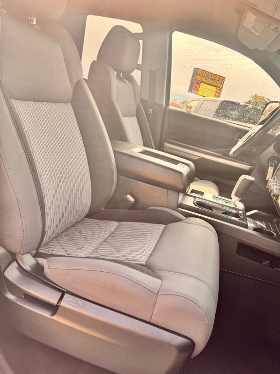 2017 Toyota Tundra Image 13