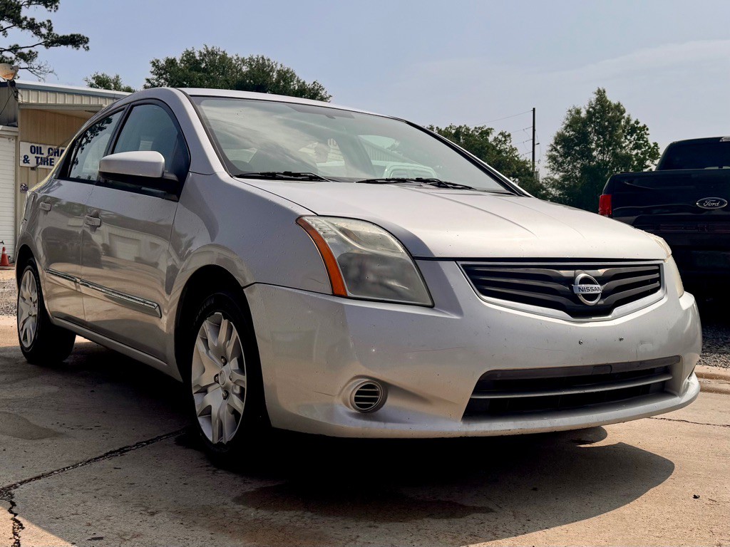 2010 Nissan Sentra Image 3