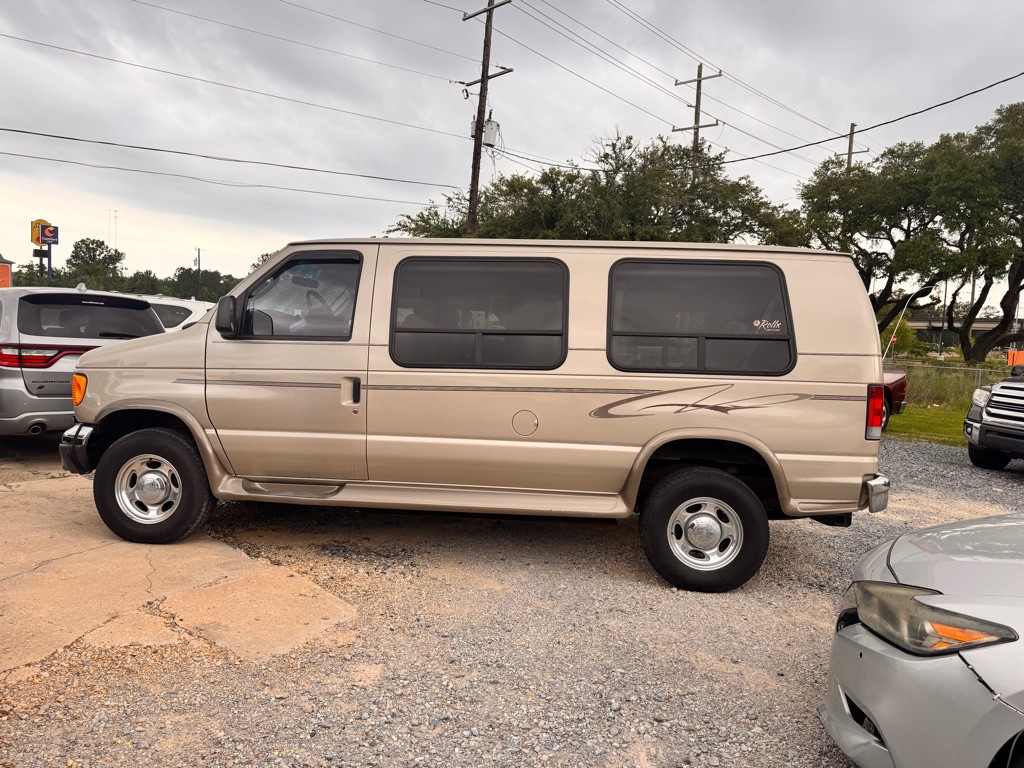 2007 Ford Econoline Image 9
