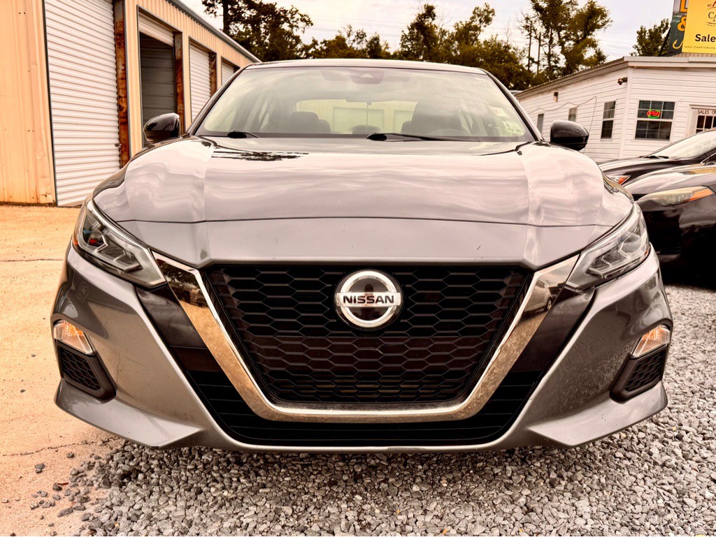 2022 Nissan Altima Image 2