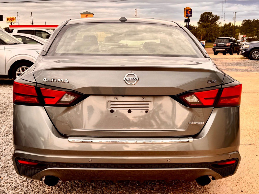 2022 Nissan Altima Image 6