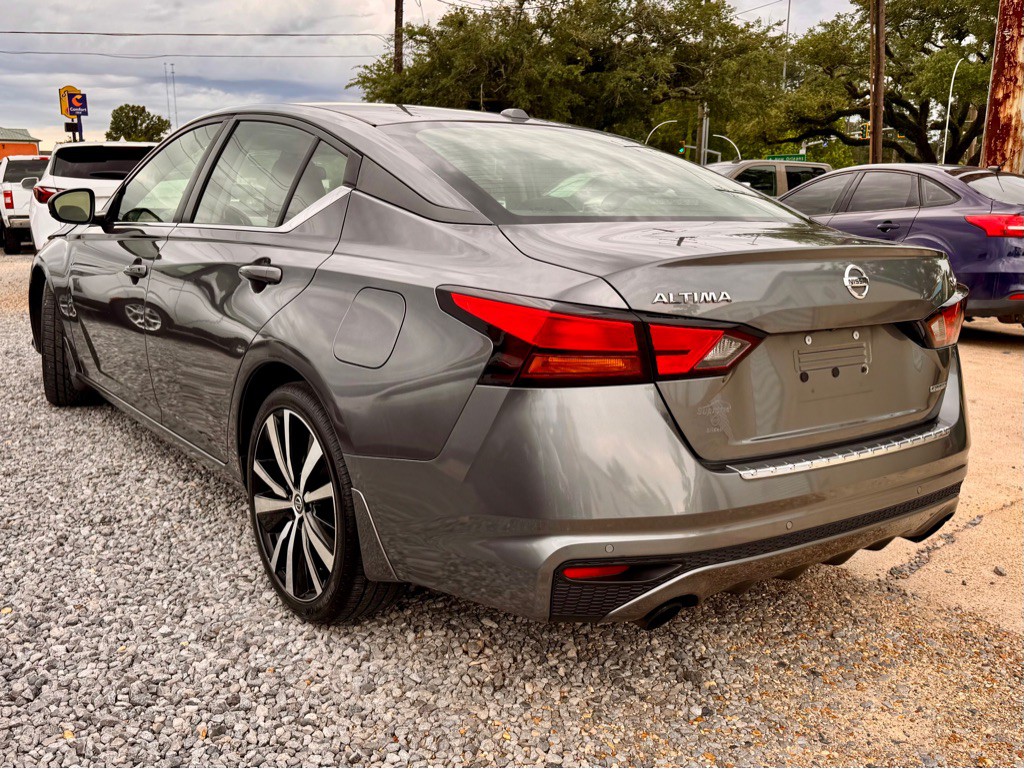 2022 Nissan Altima Image 7