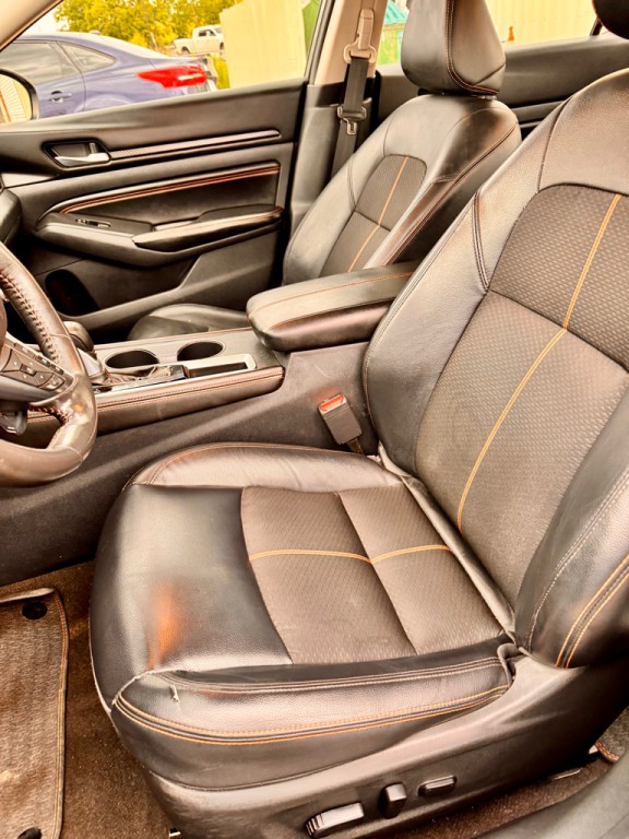 2022 Nissan Altima Image 8