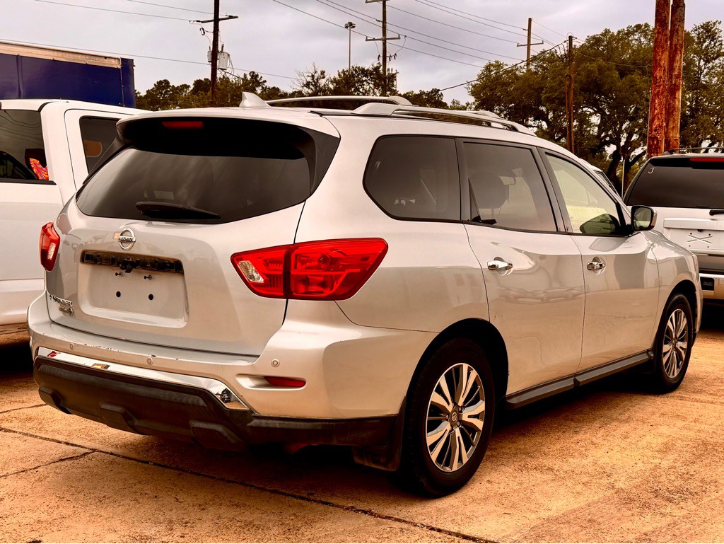 2020 Nissan Pathfinder Image 4
