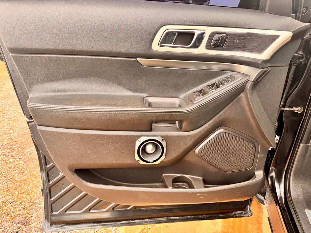 2015 Ford Explorer Image 10