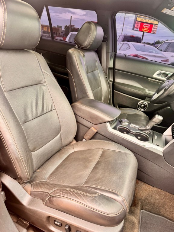 2015 Ford Explorer Image 13