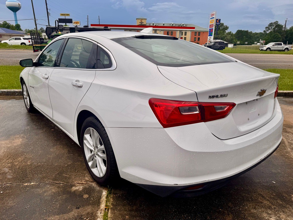 2018 Chevrolet Malibu Image 4