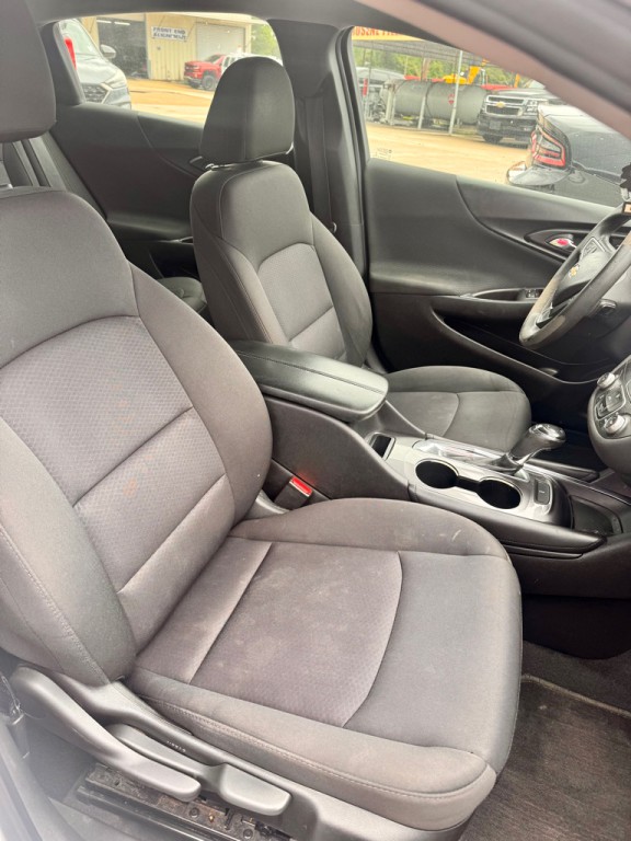 2018 Chevrolet Malibu Image 8