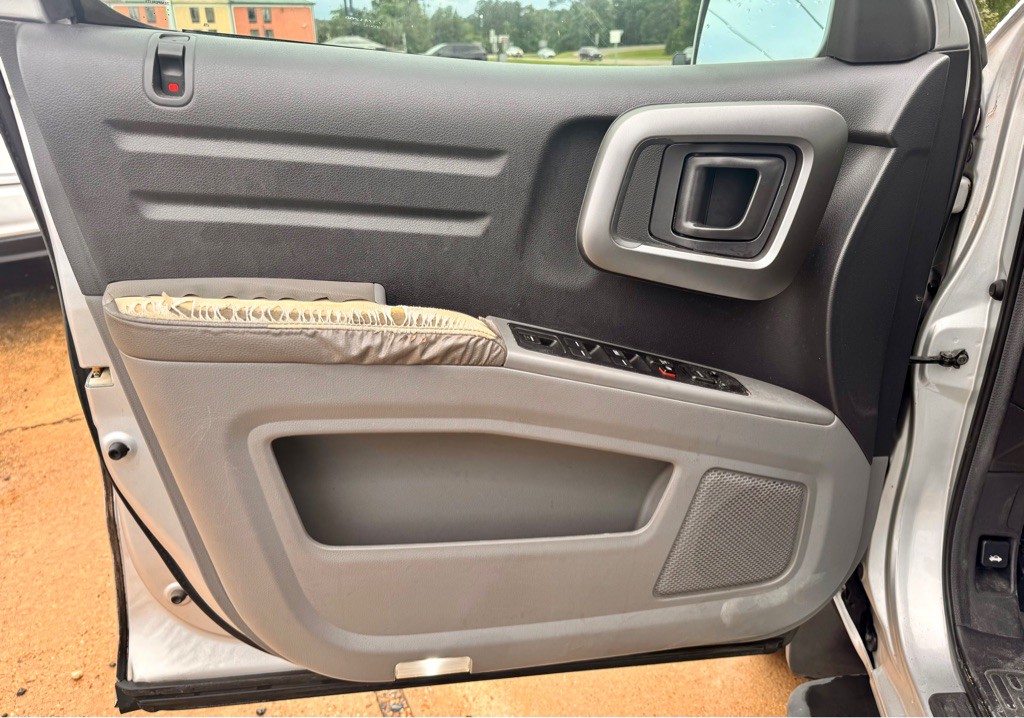 2009 Honda Ridgeline Image 10