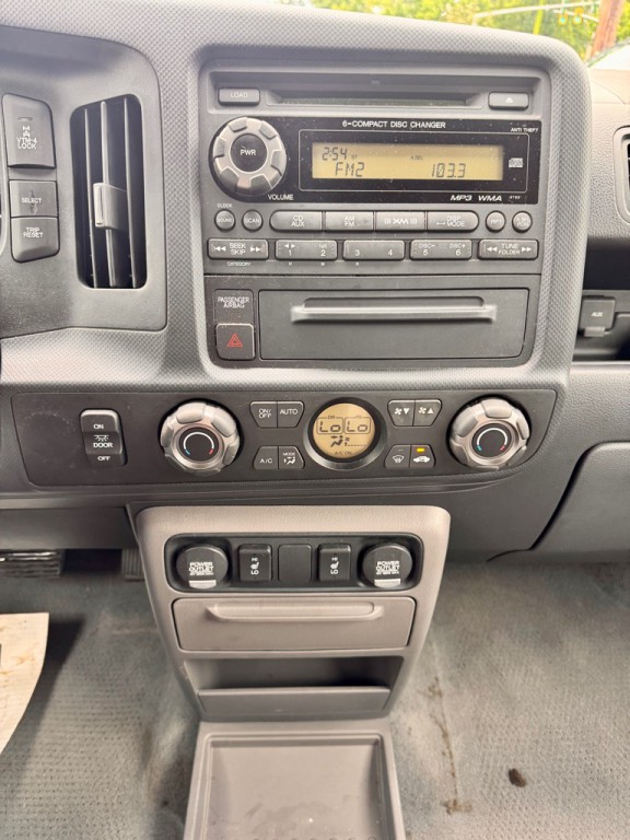 2009 Honda Ridgeline Image 16
