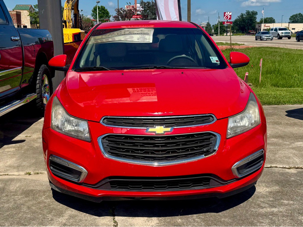 2015 Chevrolet Cruze Image 2