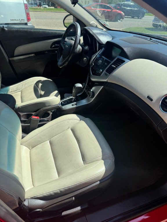 2015 Chevrolet Cruze Image 8
