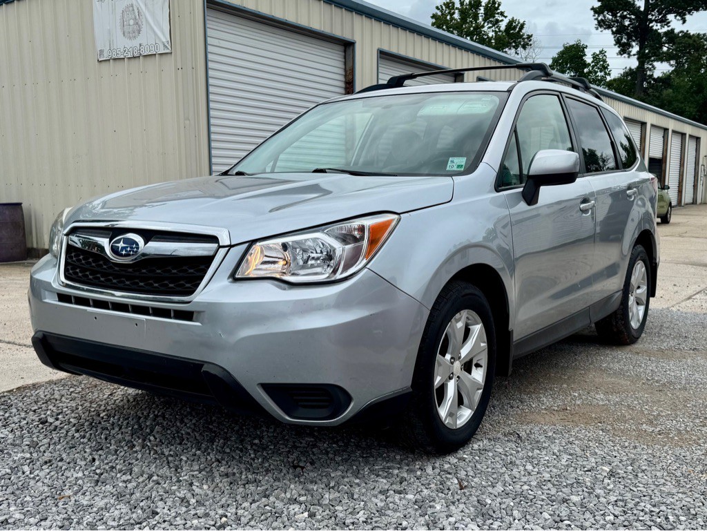 2014 Subaru Forester Image 1