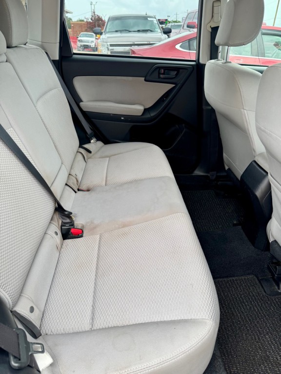 2014 Subaru Forester Image 14