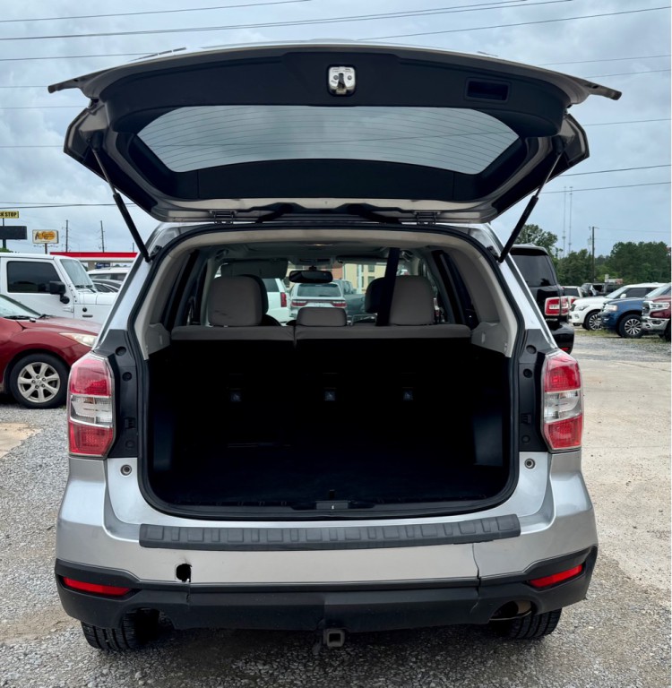 2014 Subaru Forester Image 15