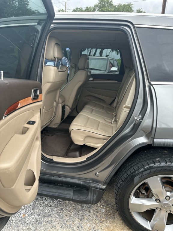 2012 Jeep Grand Cherokee Image 11