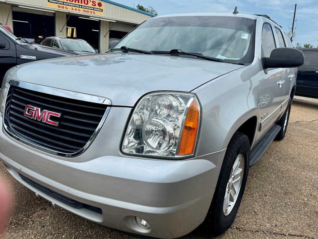 2014 GMC Yukon Image 1