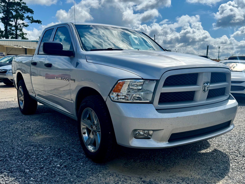 2012 RAM 1500 Image 3