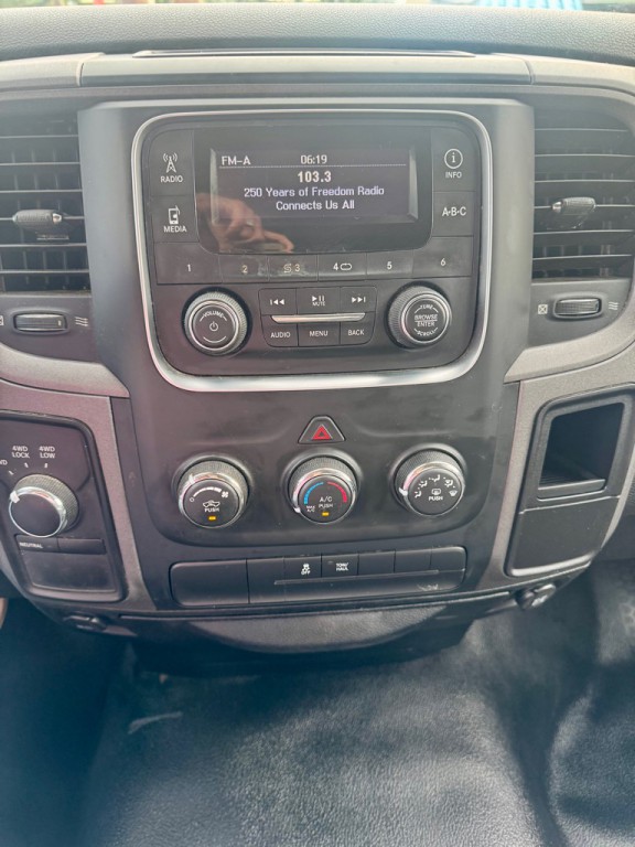 2013 RAM 1500 Image 16
