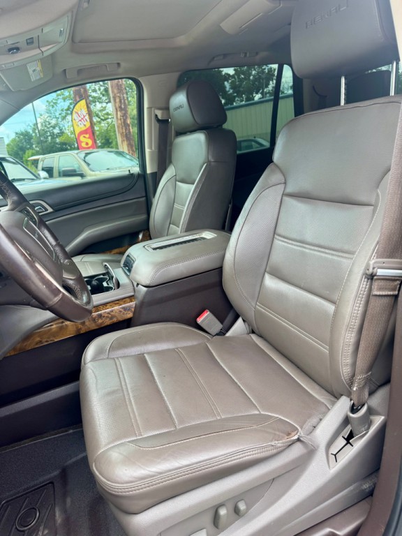 2016 GMC Yukon Image 11