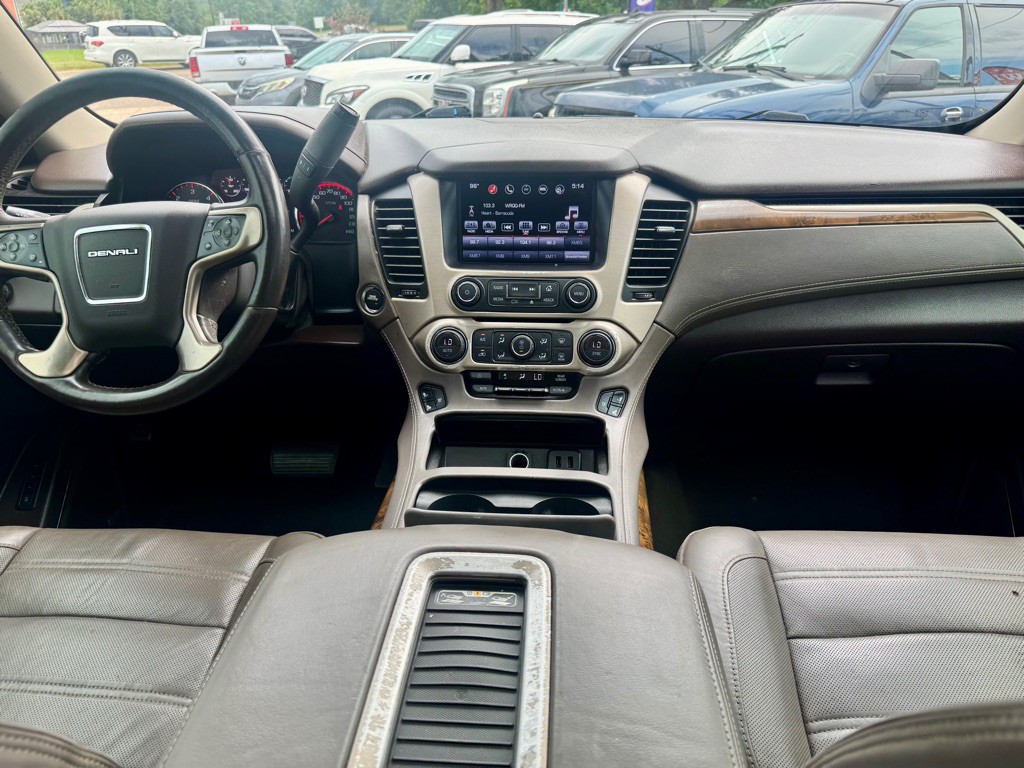 2016 GMC Yukon Image 12