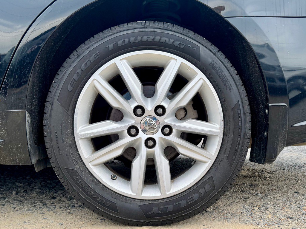 2014 Toyota Avalon Image 9
